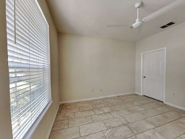 Building Photo - 832 Grand Regency Pointe
