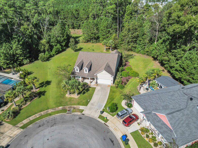 Building Photo - 1758 Edgewood Dr