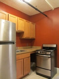 Building Photo - 32 Alfred St