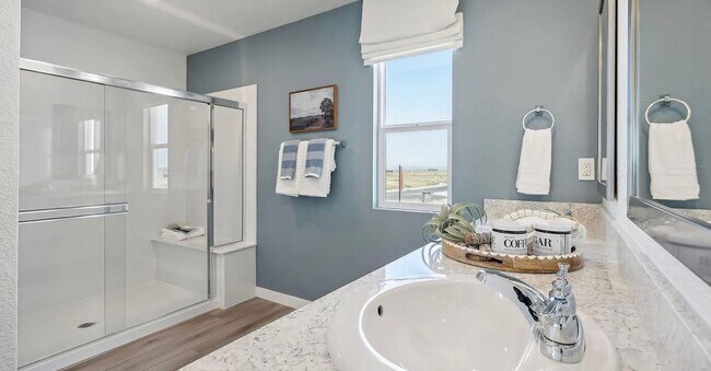 Building Photo - Spectacular New 5/3.5 Bath Available Now!