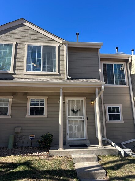 Building Photo - 1818 S Quebec Way