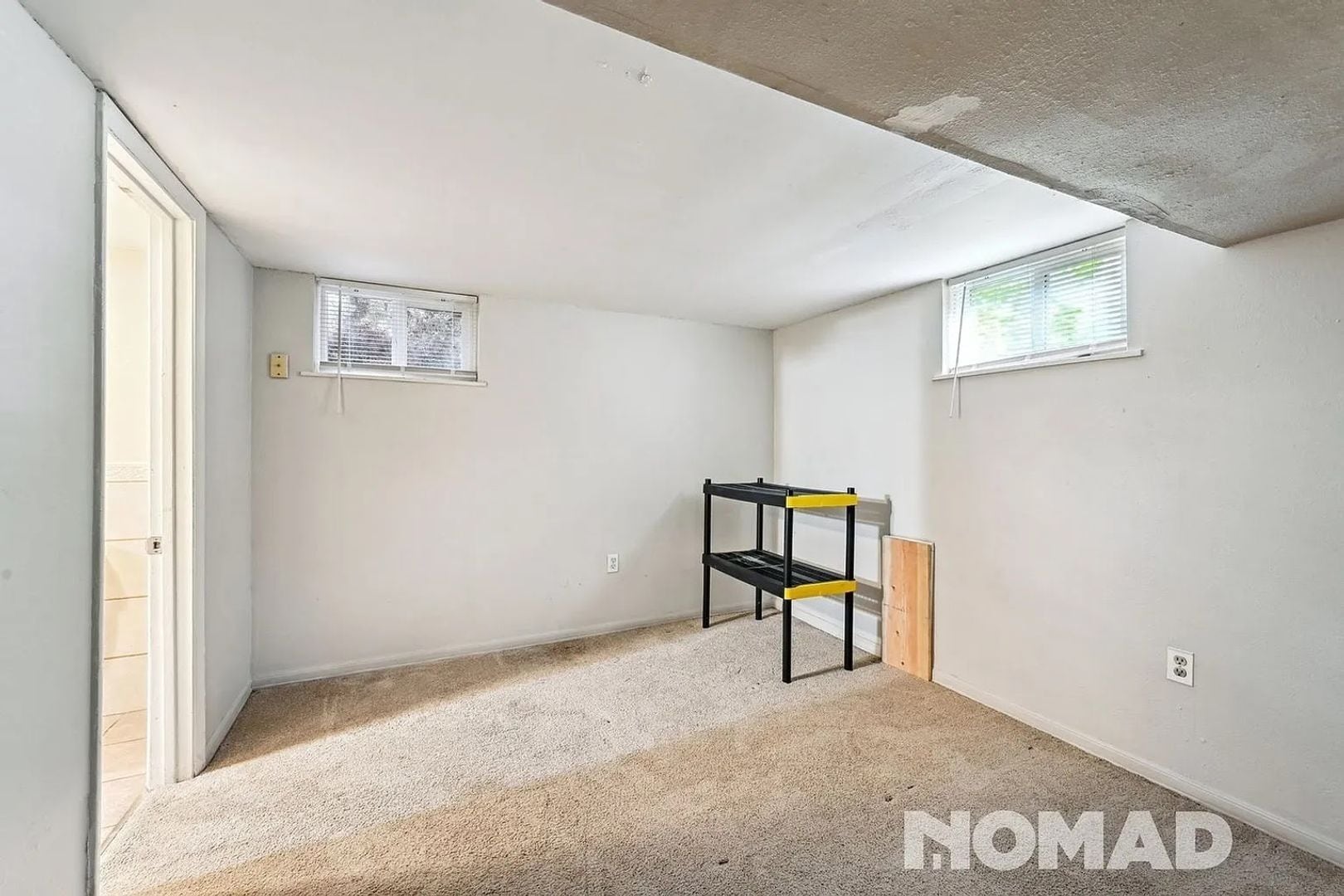 Building Photo - 5163 Beach Ct