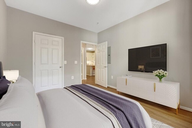 Building Photo - 2791 Centerboro Dr