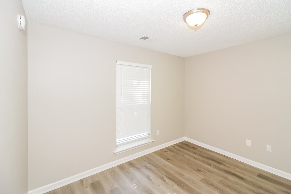 Building Photo - 8153 Green Valley Cove