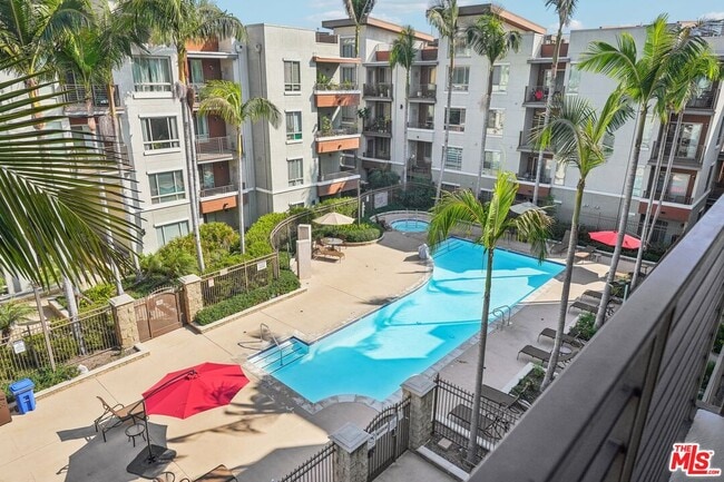 Building Photo - 100 S Alameda St