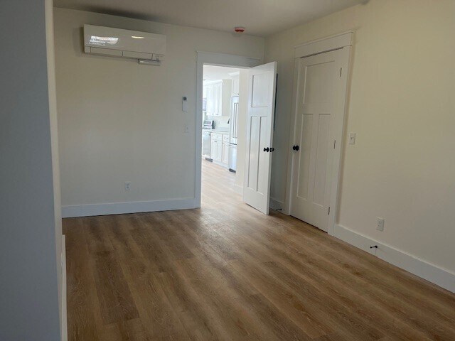 Building Photo - 3 State St