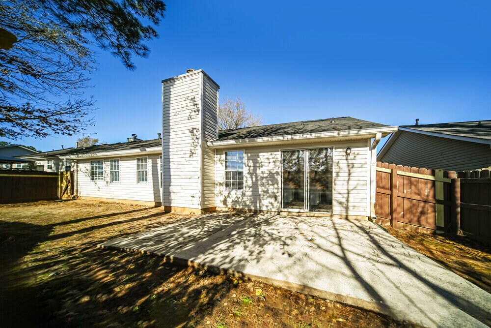 Building Photo - 1681 Graystone Dr