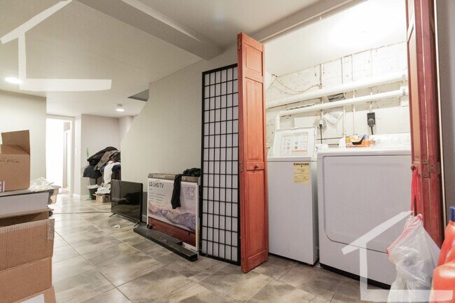 Building Photo - BEAUTIFUL 4 bed 2 bath in Allston....