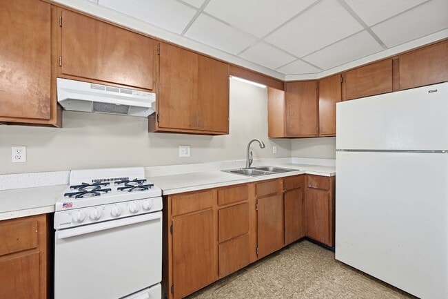 Building Photo - 125 S Clay St