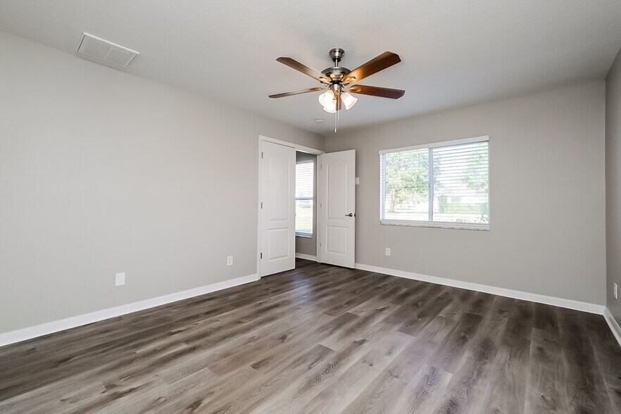 Building Photo - 3326 Clover Blossom Cir