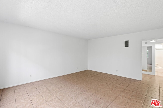 Building Photo - 1434 25th St