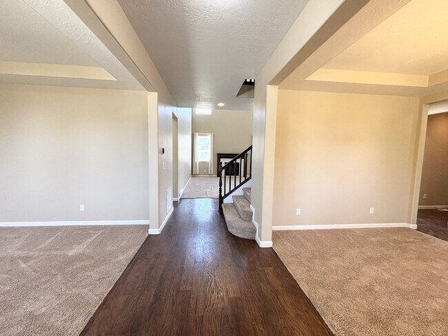 Building Photo - 3859 W Young Lucerne Cir