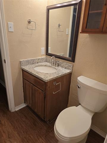 Building Photo - 1122 Brady Dr