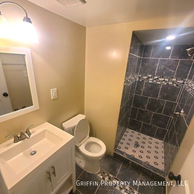 Building Photo - 302 63rd St NE