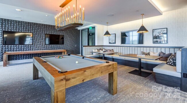 Building Photo - 4425 Sharon Rd