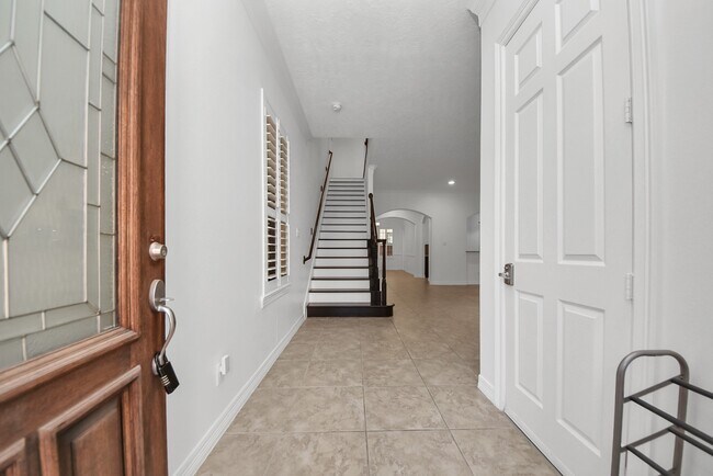 Building Photo - 1510 Olive Park