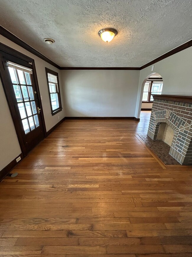 Building Photo - 5430-5432 Harrison St.