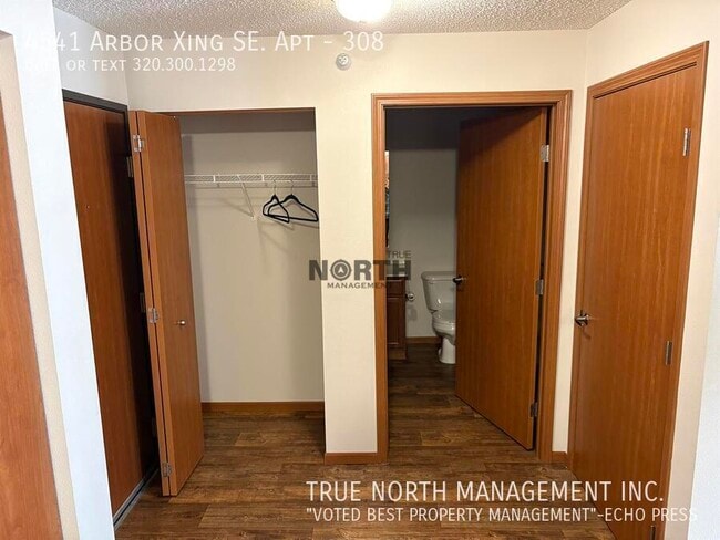 Building Photo - 4541 Arbor Xing SE