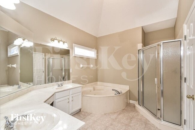 Building Photo - 10515 Trailmont Ln