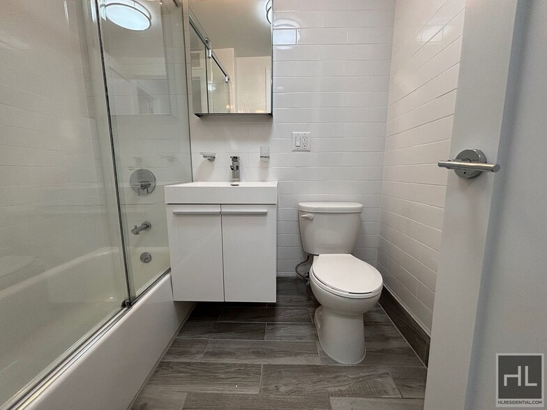 Building Photo - East 82nd Street