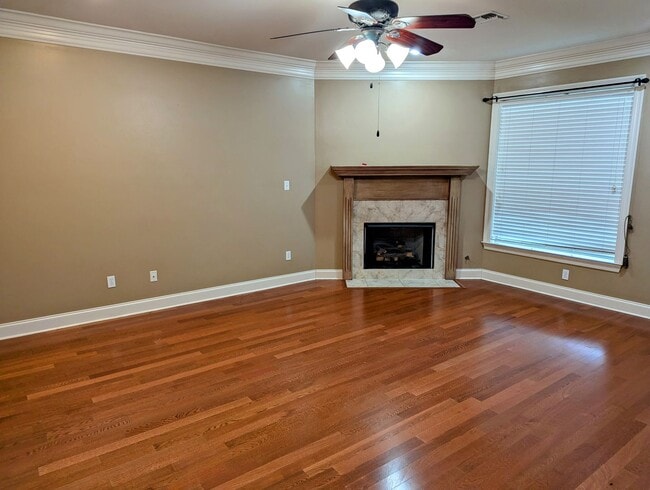 Building Photo - Home for You in Fairground Place!