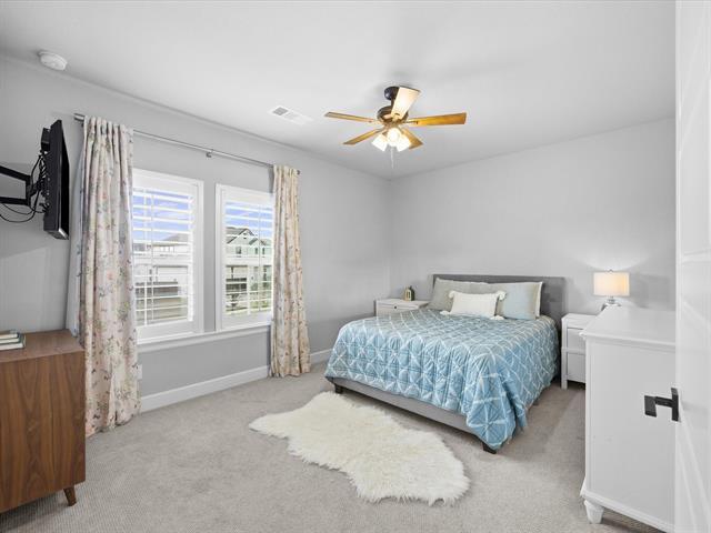 Building Photo - 2325 Offerande Dr