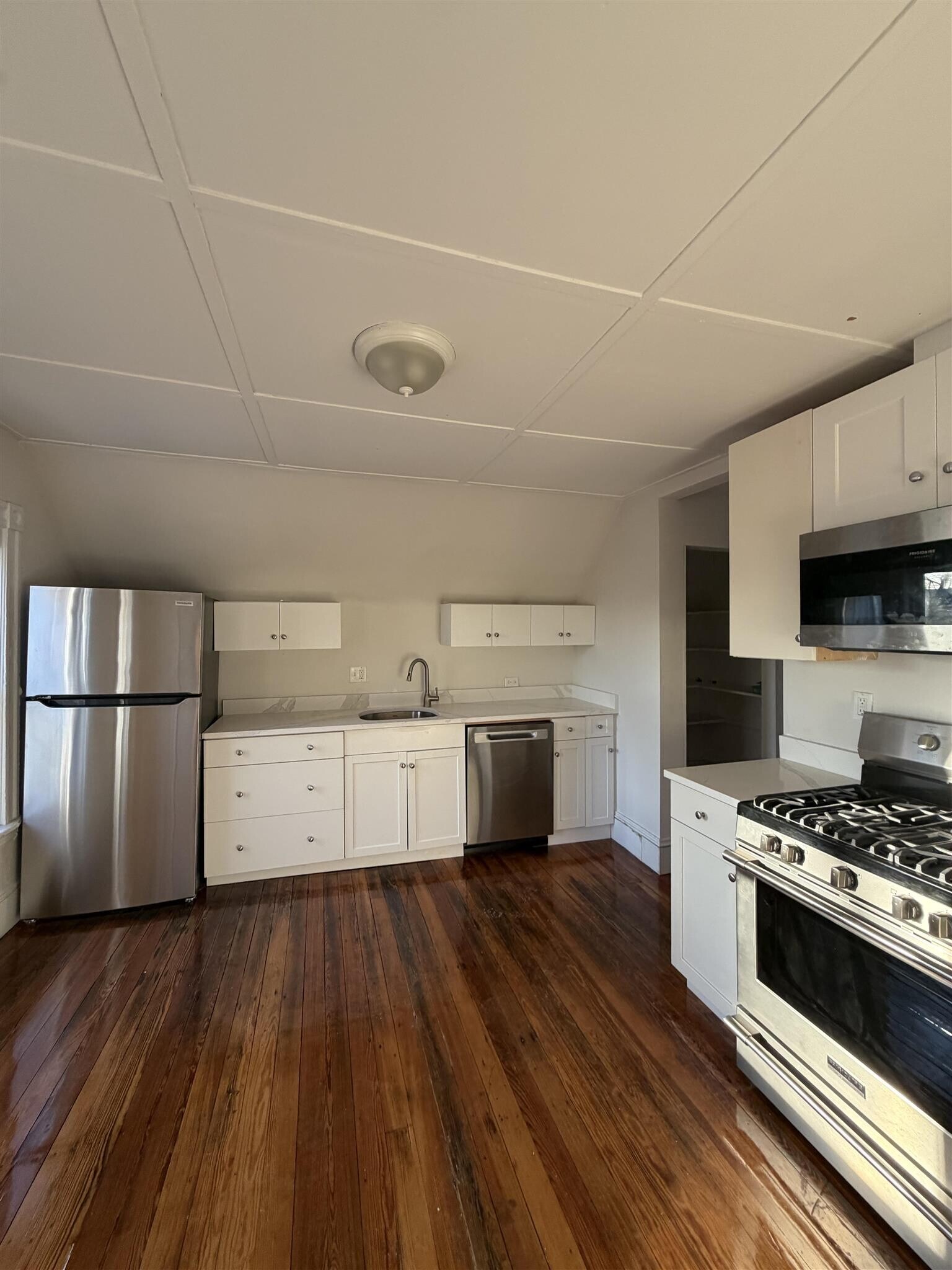 Building Photo - 97 Morrison Ave