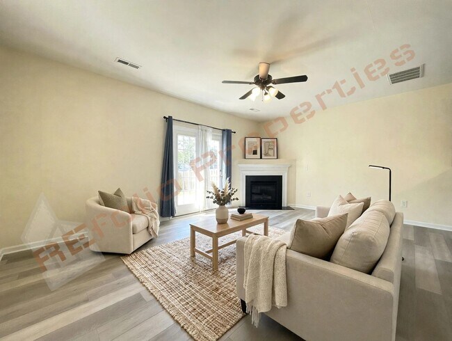 Building Photo - 1304 Cozart St