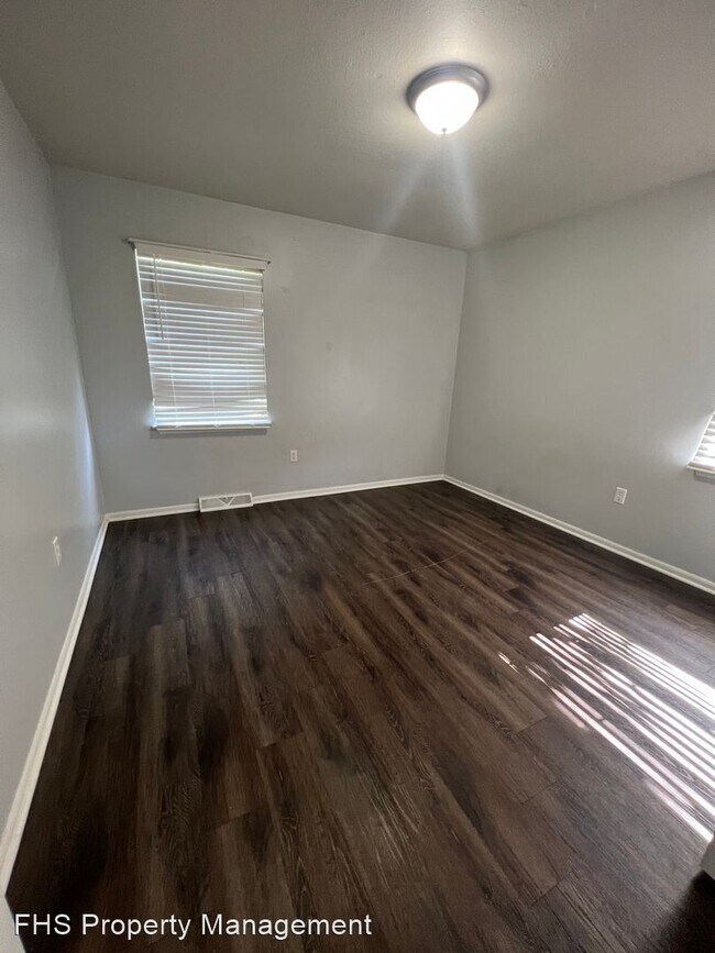 Building Photo - 3 br, 1 bath House - 621 S Golden
