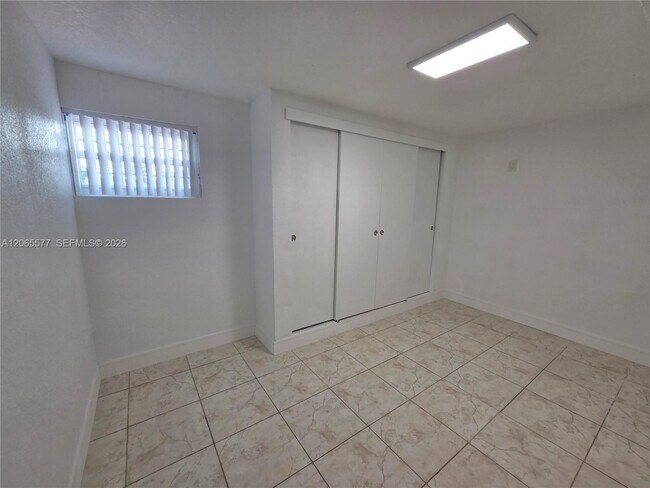 Building Photo - 10500 SW 30th St