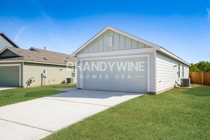 Primary Photo - 7014 Winding Shelf