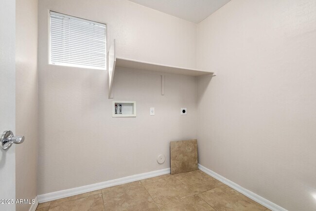 Building Photo - 22982 W Pima St