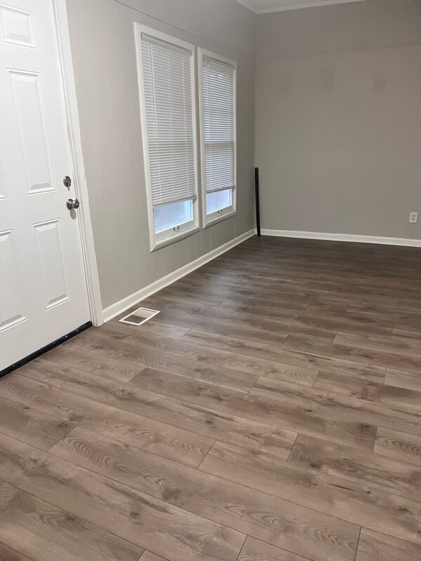 Building Photo - 122 Highland Dr