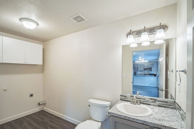 Building Photo - 3114 SE Tumblestone Dr