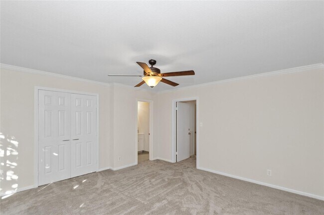 Building Photo - 2417 Jamestown Mal