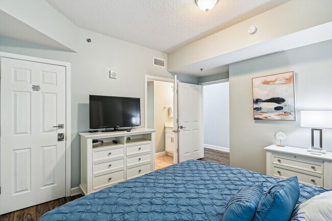 Building Photo - 104 Gulfside Ct