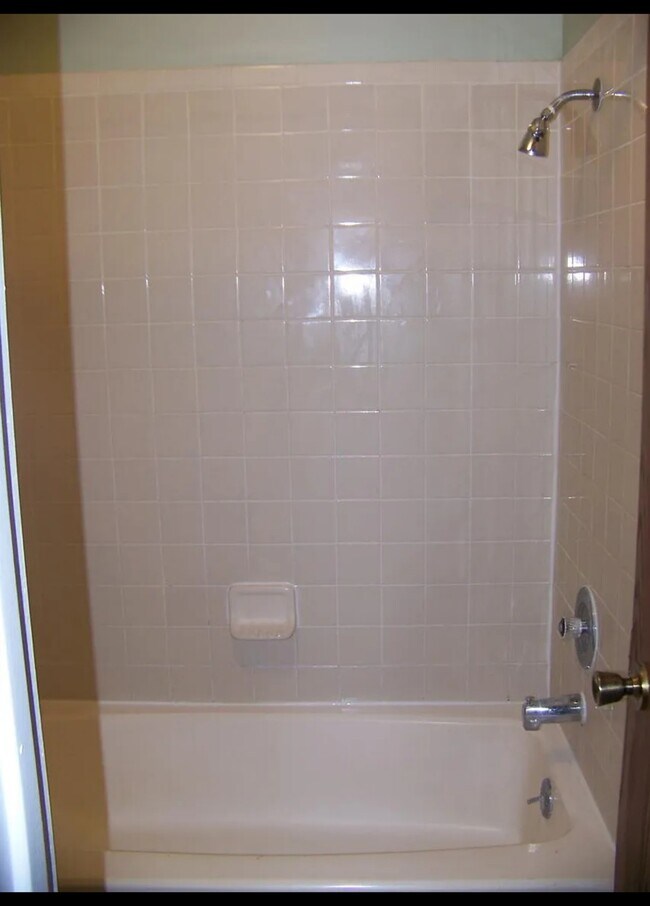 Building Photo - 7605 Woodstone Cove