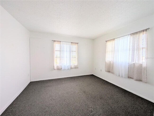 Building Photo - 4129 Lake Bayshore Dr