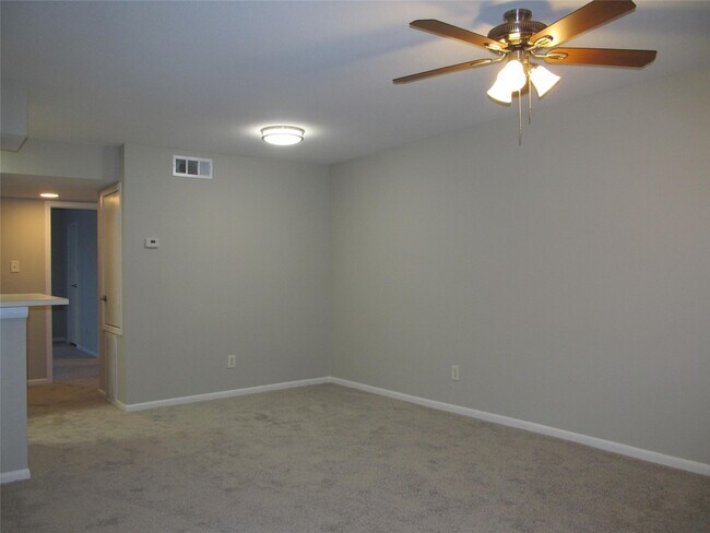 Building Photo - 4001 E NASA Pkwy