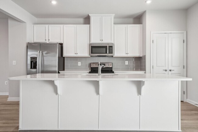 Building Photo - Lukas Park, Over 2000 Square Feet, Nearly New Build... Everything you want all in one! Come see f...