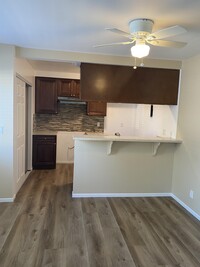 Building Photo - 2644 Yardarm Ave