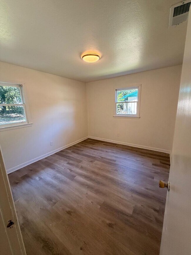 Building Photo - 6459 Barker Dr N