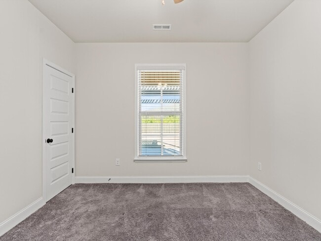 Building Photo - 9036 Mountain Preserve Blvd SE