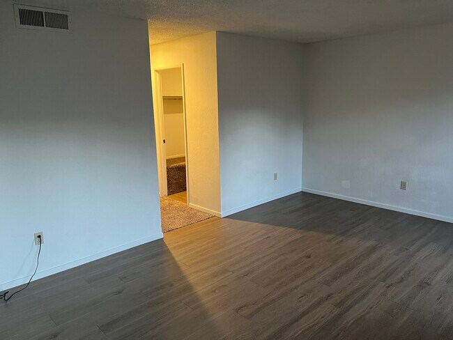 Building Photo - 4195 Baker Ln