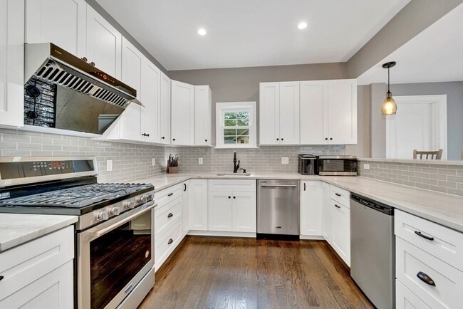 Building Photo - 3 Highet Ave