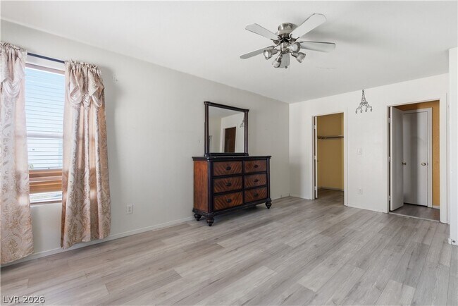 Building Photo - 5362 Walcott Dr