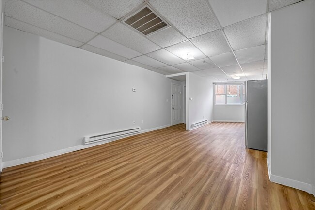 Building Photo - 203 Academy St