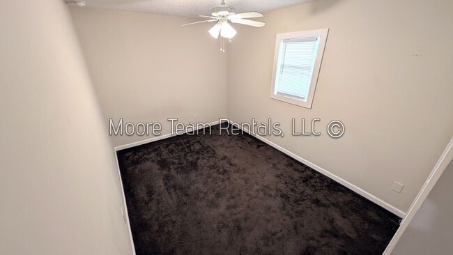 Building Photo - 136 Sweetpea Ln