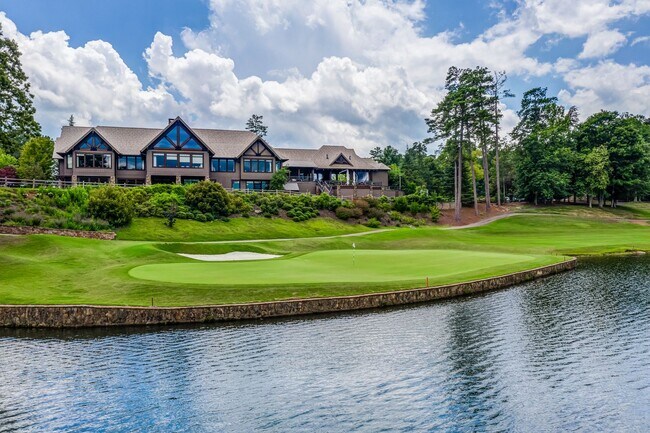 Building Photo - FULLY FURNISHED! Magnificent Panoramic Views!!