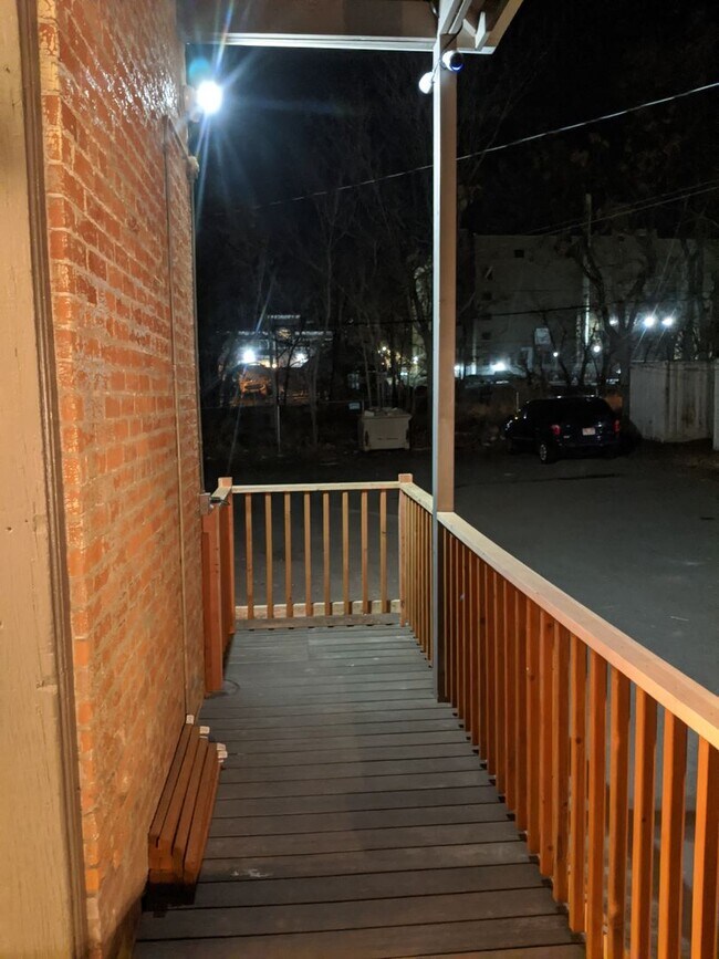 Building Photo - 623 E 100 S